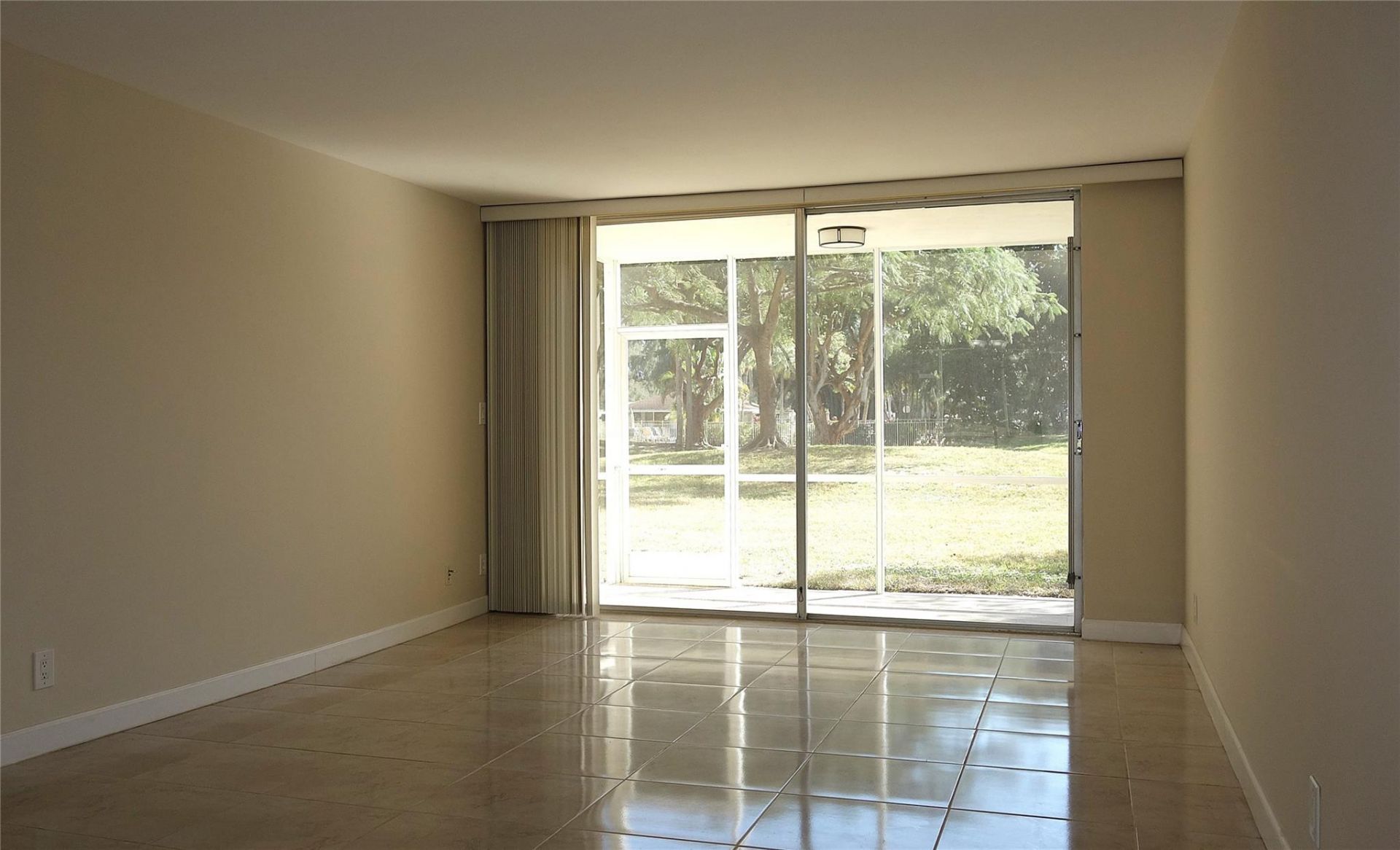 2600 S Course Drive, Unit 104, Pompano Beach, FL 33069 Photo