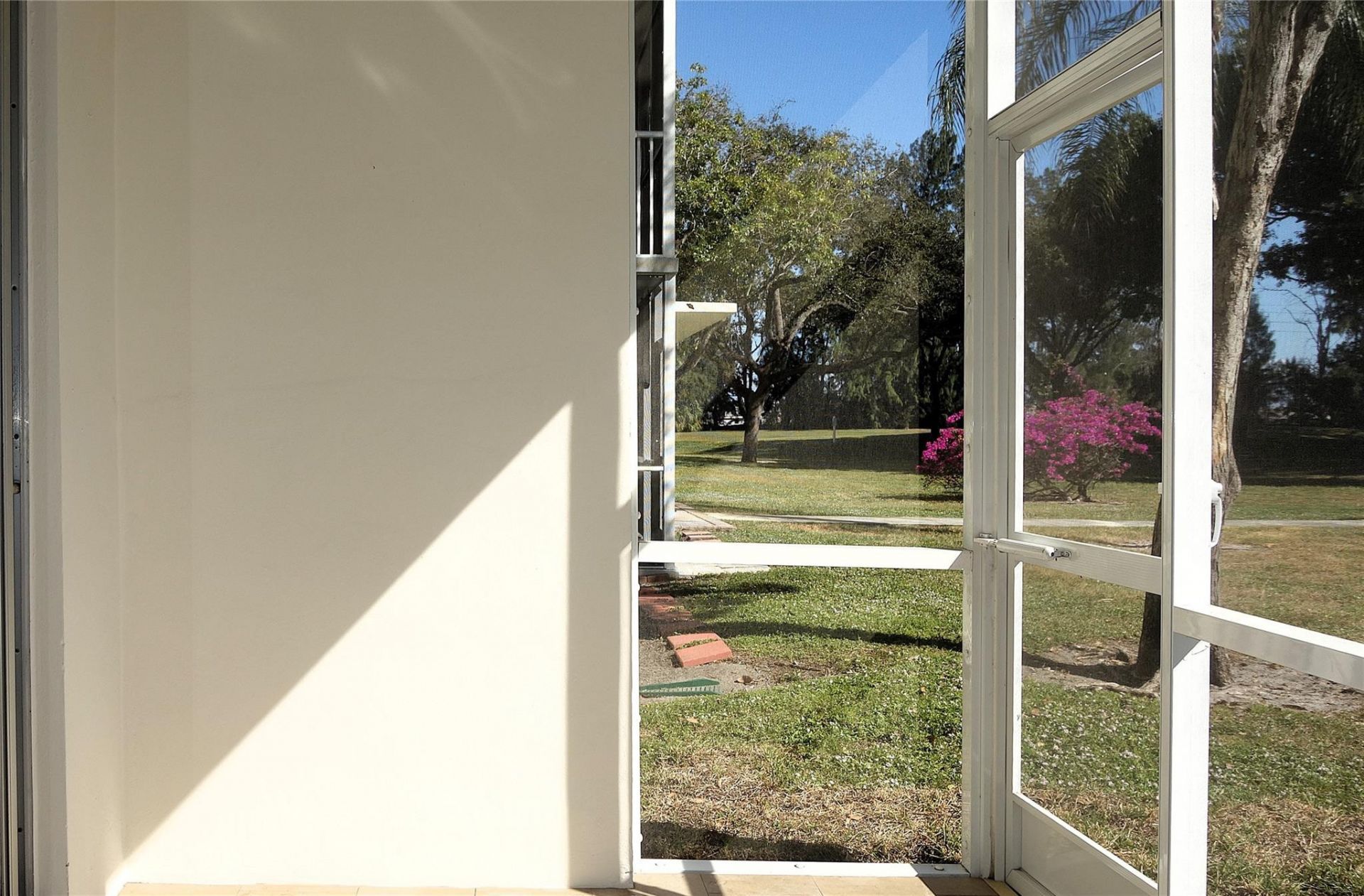 2600 S Course Drive, Unit 104, Pompano Beach, FL 33069 Photo