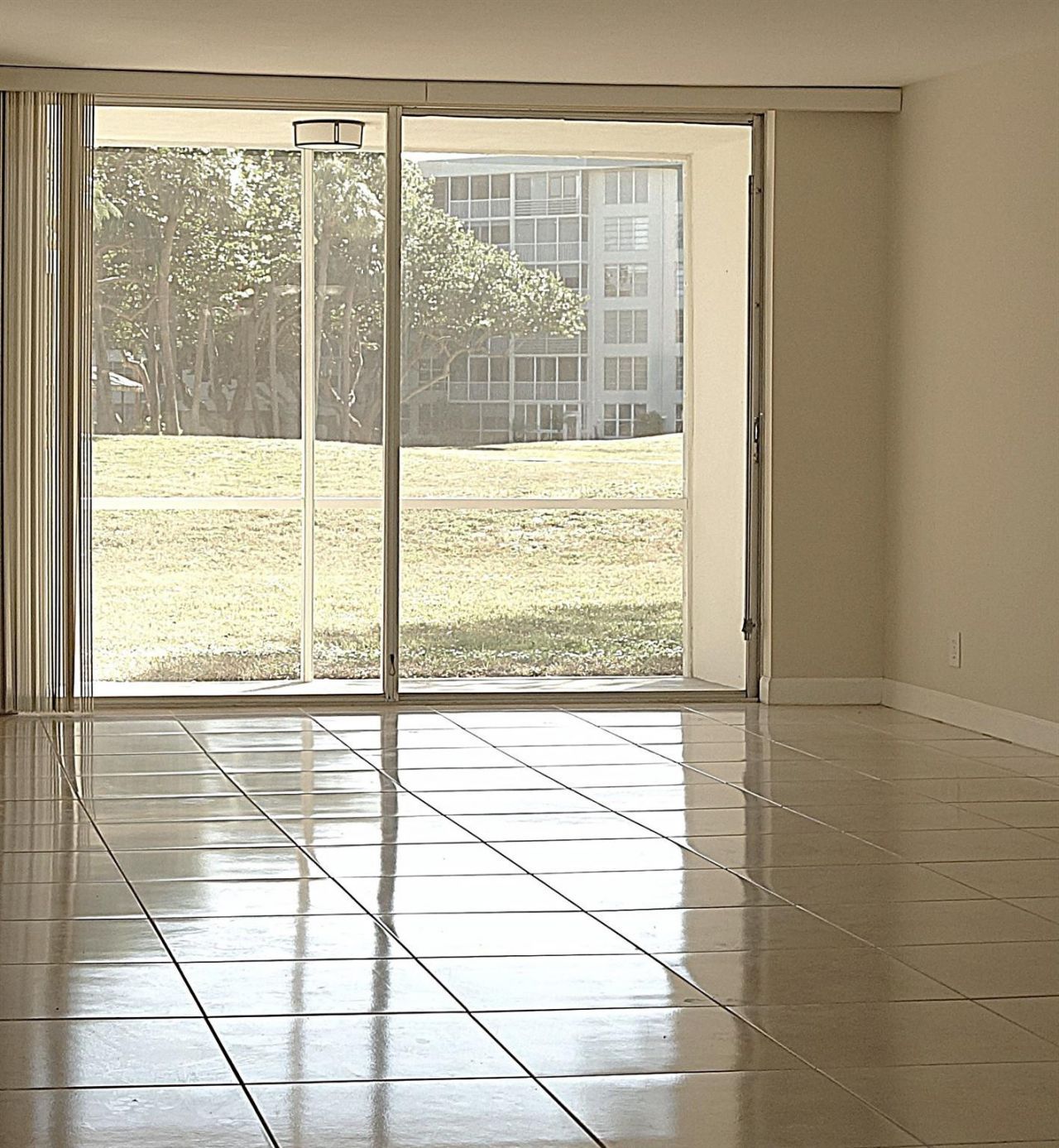 2600 S Course Drive, Unit 104, Pompano Beach, FL 33069 Photo
