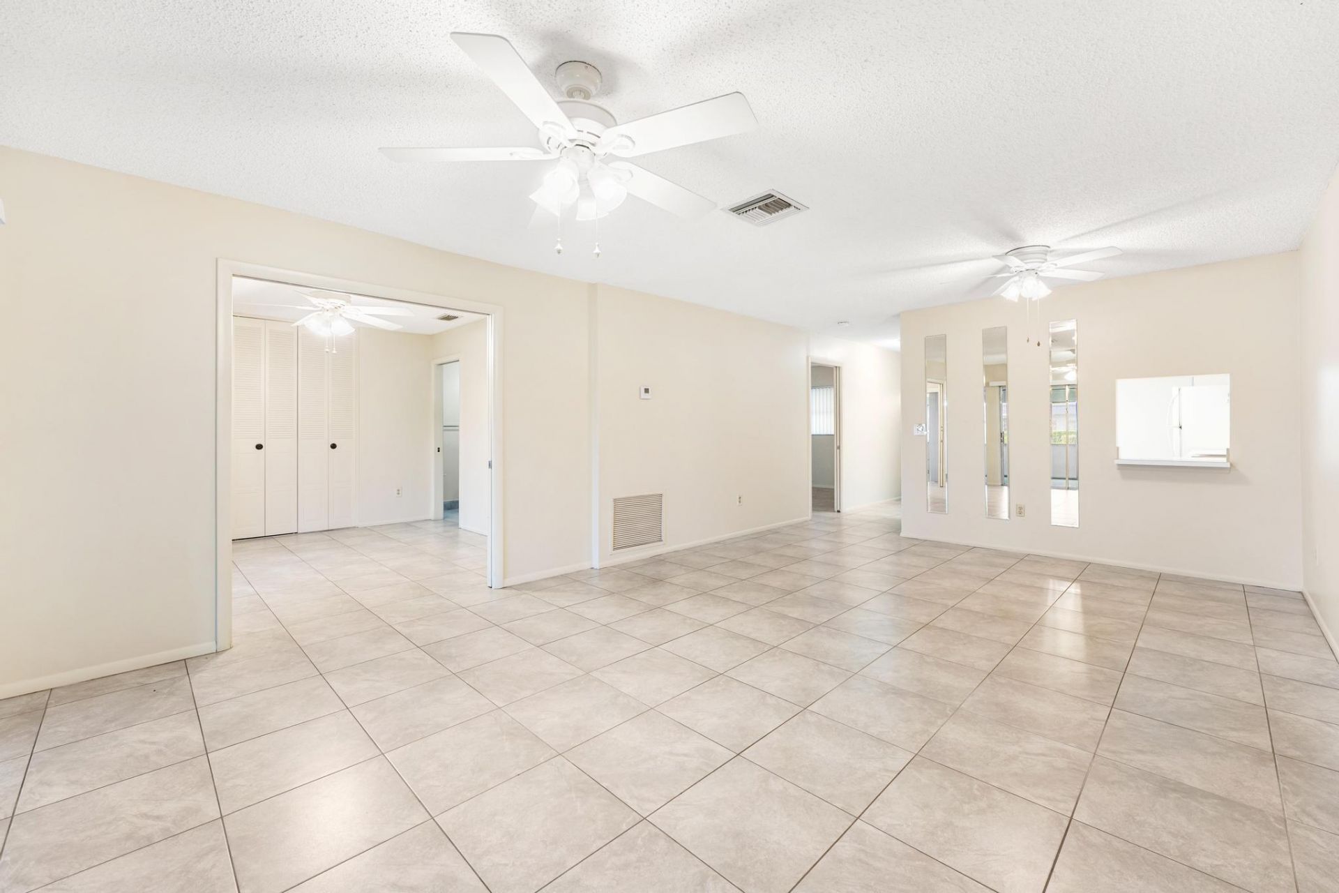 5725 Fernley Drive E, Unit 47, West Palm Beach, FL 33415 Photo