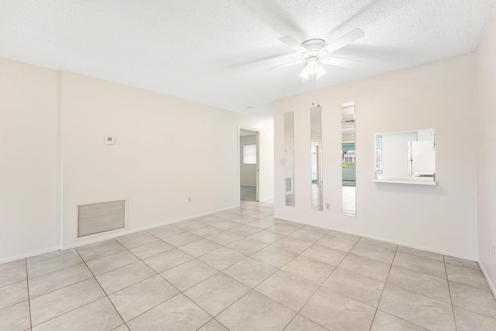 5725 Fernley Drive E, Unit 47, West Palm Beach, FL 33415 Photo