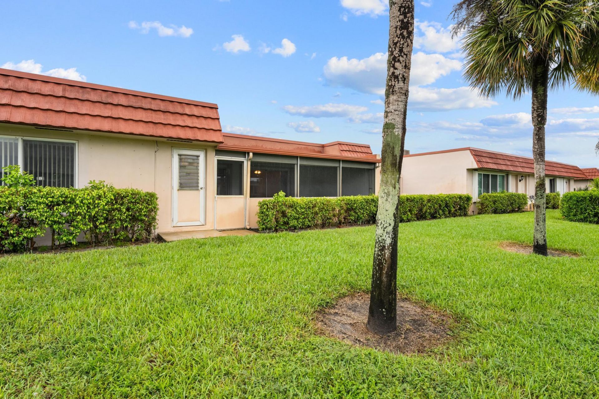 5725 Fernley Drive E, Unit 47, West Palm Beach, FL 33415 Photo