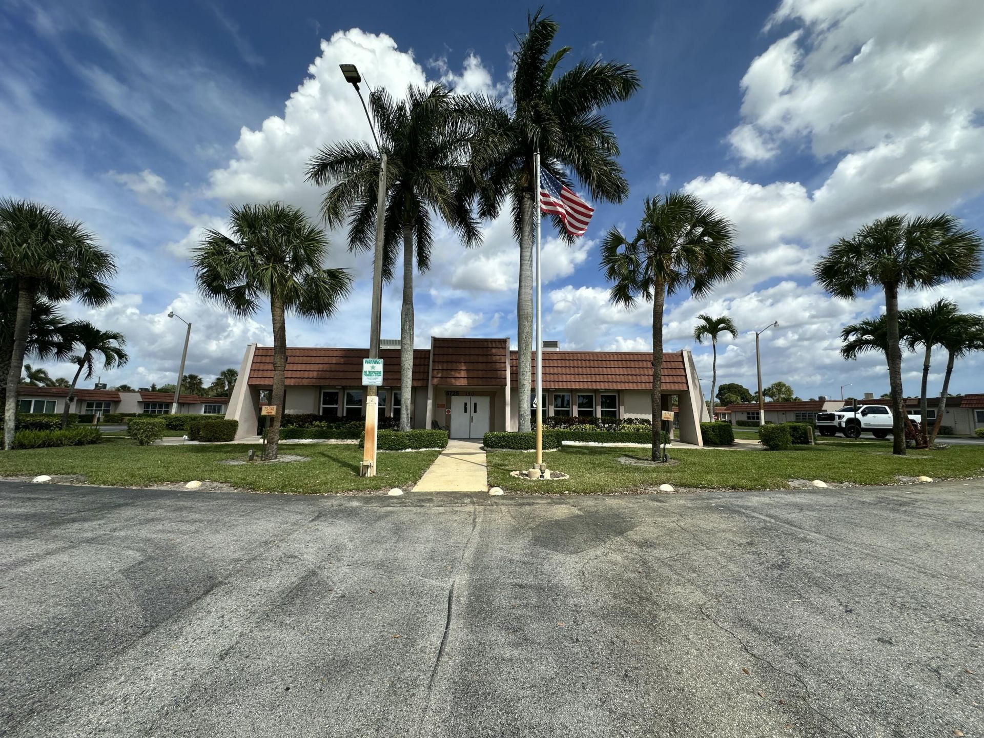5725 Fernley Drive E, Unit 47, West Palm Beach, FL 33415 Photo