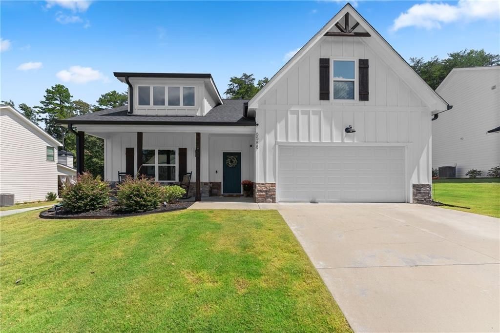 6588 River Station Drive, Lula, GA 30554 Main Photo