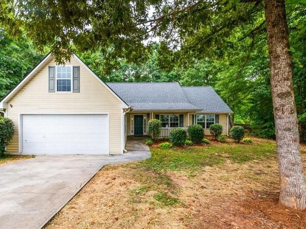 215 Highgrove Drive , Covington, GA 30016