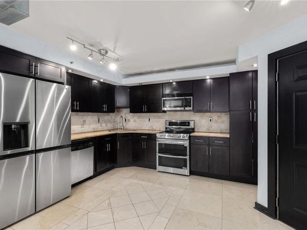 795 Hammond Drive, Unit 1013, Sandy Springs, GA 30328