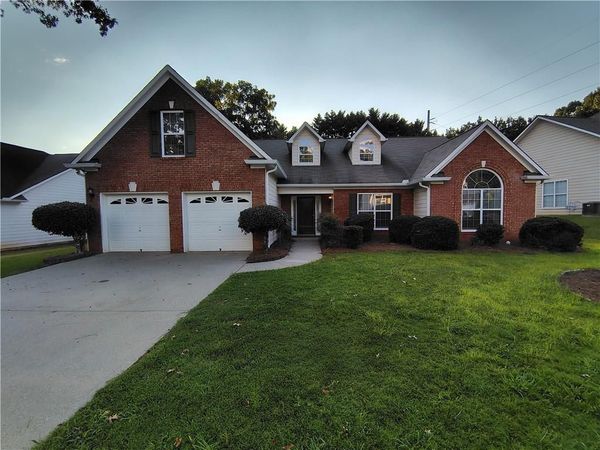 970 Charles Hall Drive , Dacula, GA 30019
