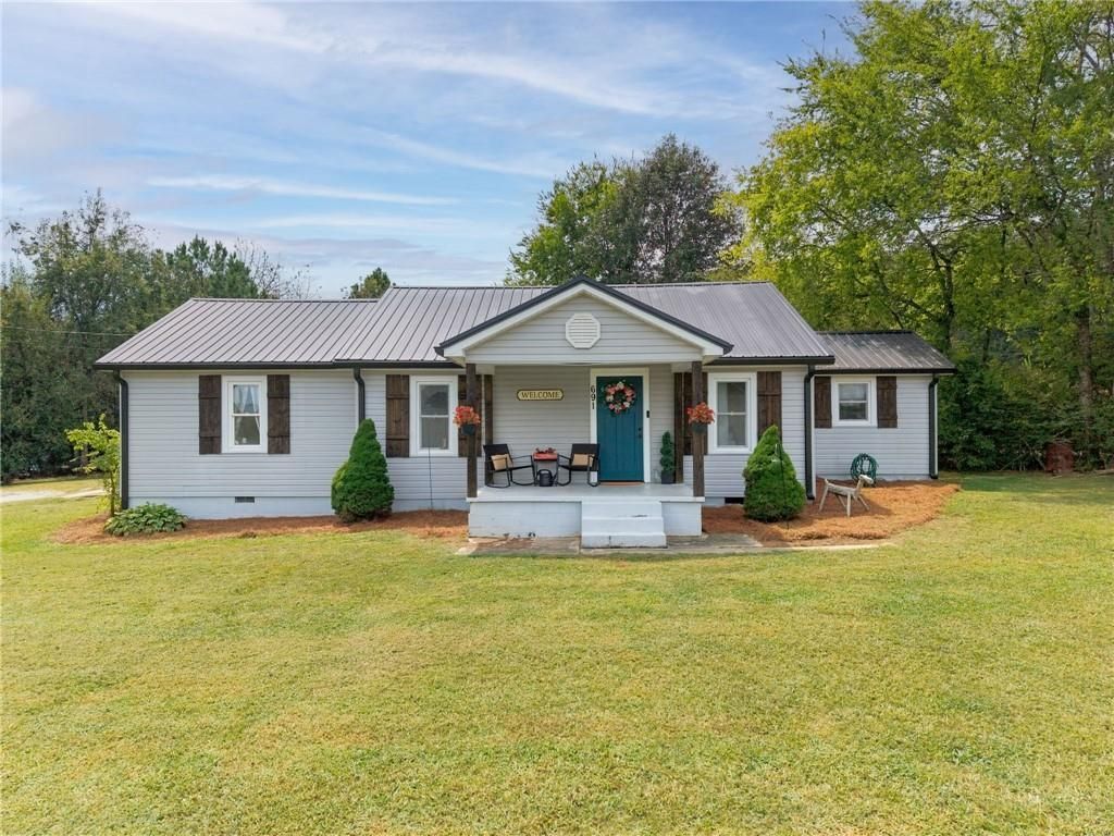 691 Clarkwood Road, Rockmart, GA 30153 Main Photo