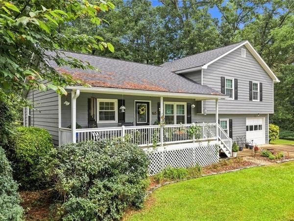 2488 Forestdale Drive , Dacula, GA 30019