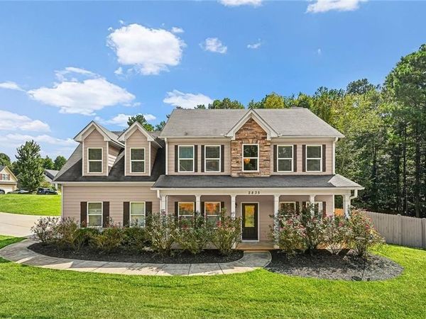 2835 Shadowstone Way , Winder, GA 30680