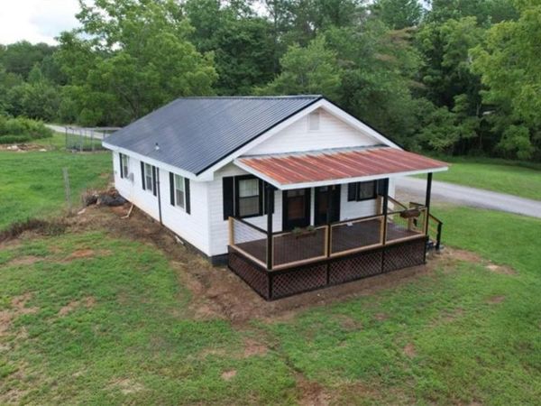 930 Cantrell Road , Marble Hill, GA 30148