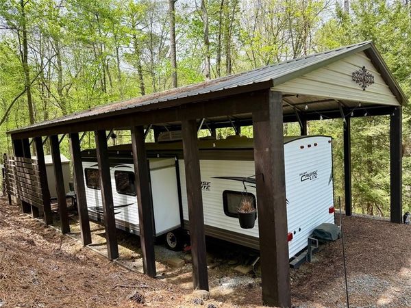 142 33rd Street , Ellijay, GA 30540