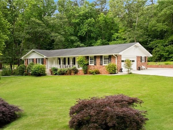 4670 Windsor Drive SW, Smyrna, GA 30082