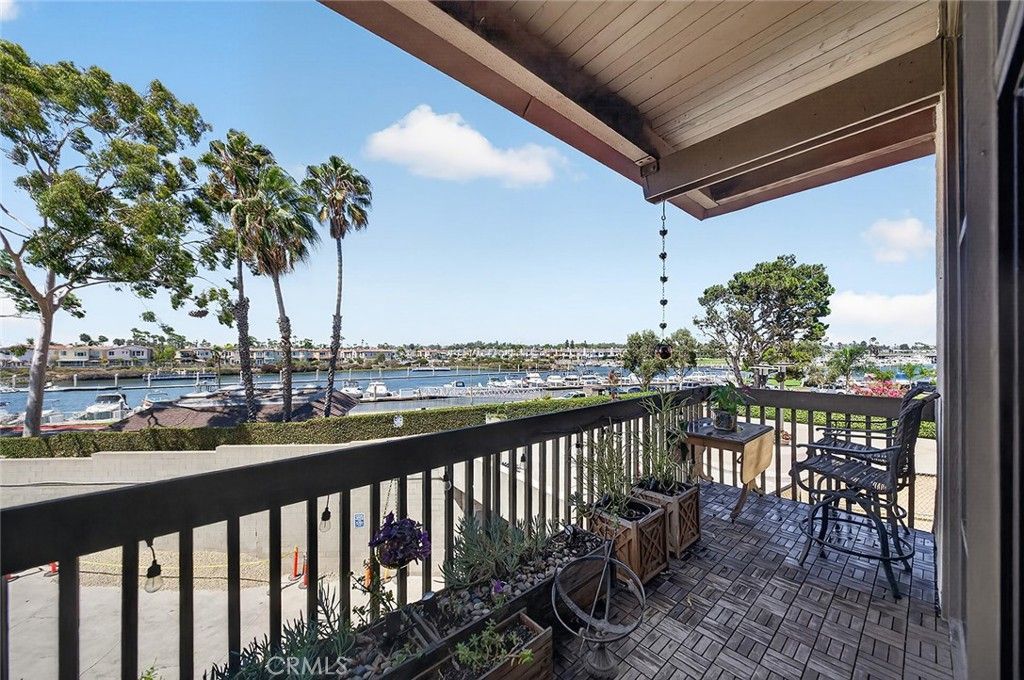 5201 S Marina Pacifica Drive S, Long Beach, CA 90803 Main Photo