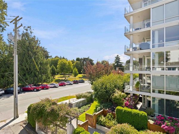 210 Douglas St, Unit #2, Victoria, BC V8V 2P2