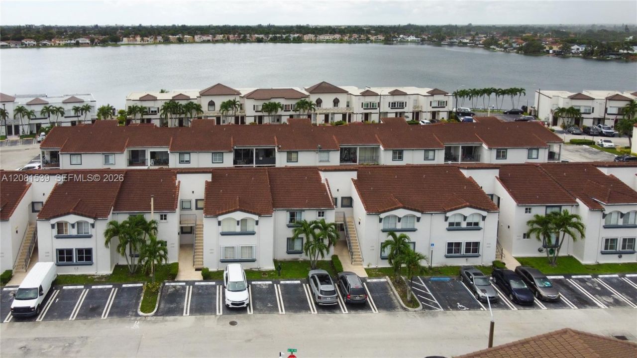 12527 NW 11th Ln , Unit 204, Miami, FL 33182 Photo