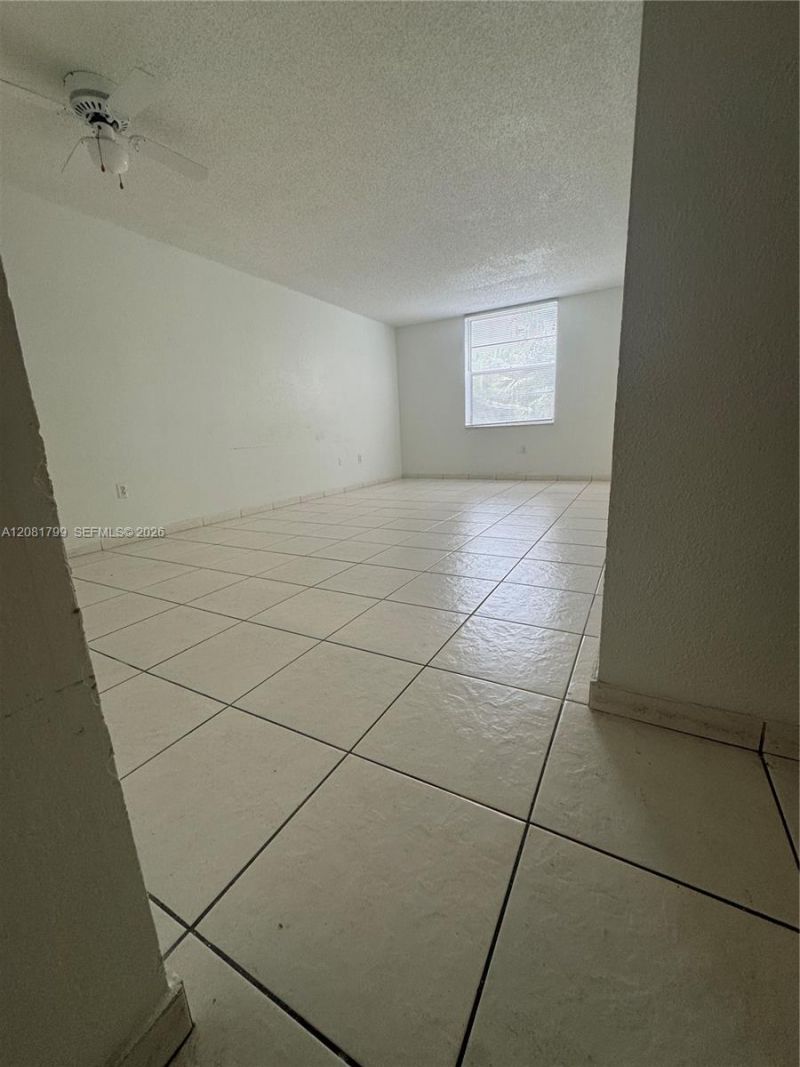 5755 W 20th Ave, Unit 201, Hialeah, FL 33012 Photo