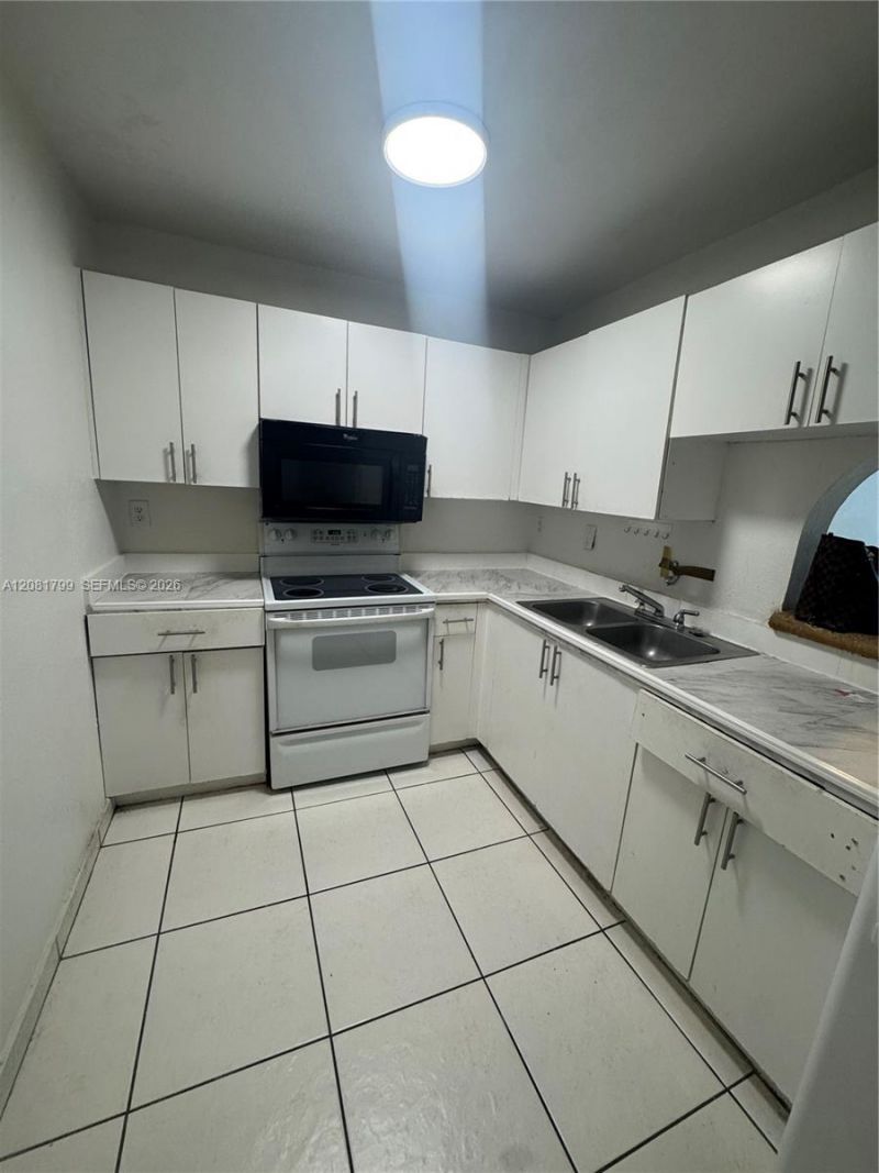 5755 W 20th Ave, Unit 201, Hialeah, FL 33012 Photo