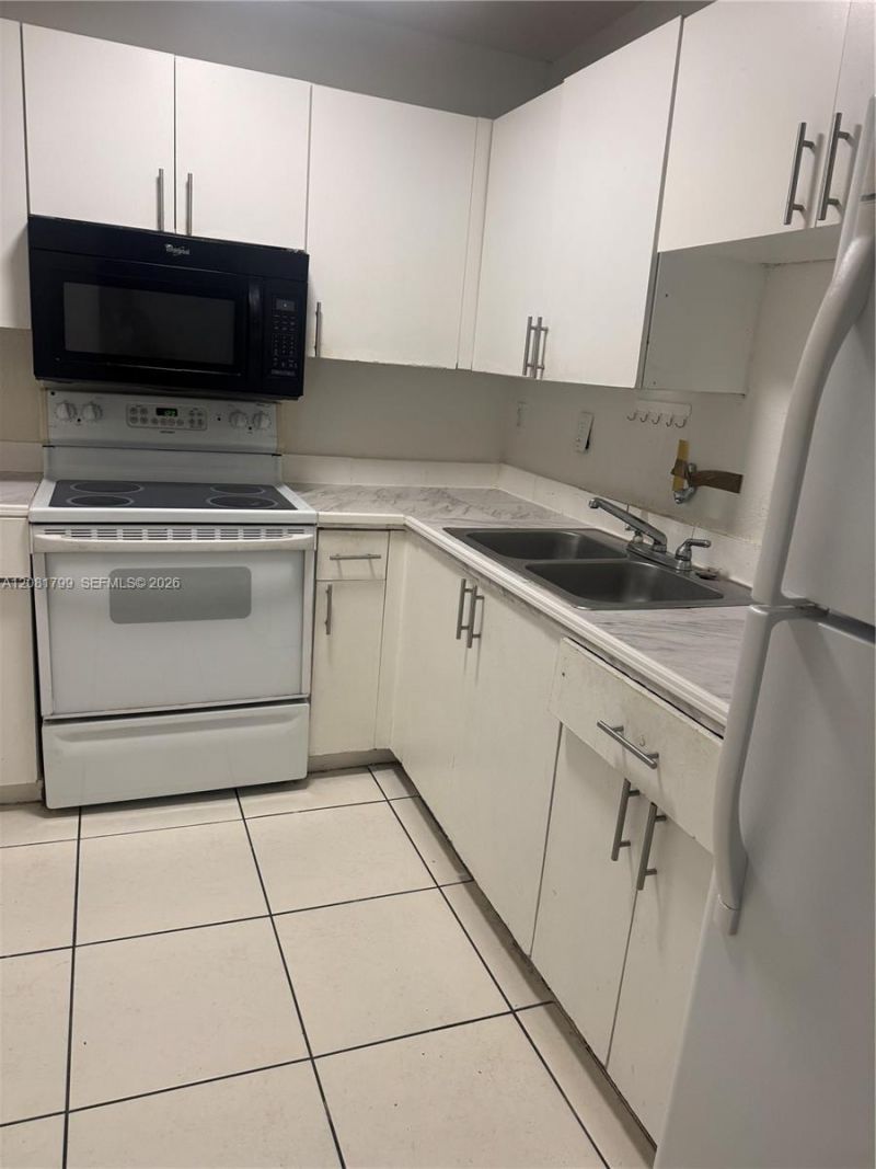 5755 W 20th Ave, Unit 201, Hialeah, FL 33012 Photo