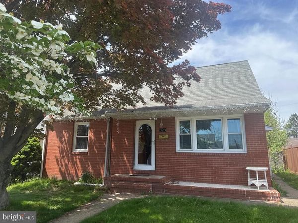 320 BARCLAY AVENUE, MORRISVILLE, PA 19067