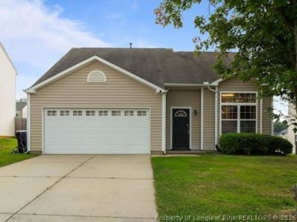 233 Palace Green Lane, Sanford, NC 27330