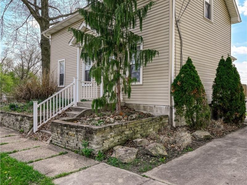 1718 - 1720 Newberry Street , Cuyahoga Falls, OH 44221 Photo 4