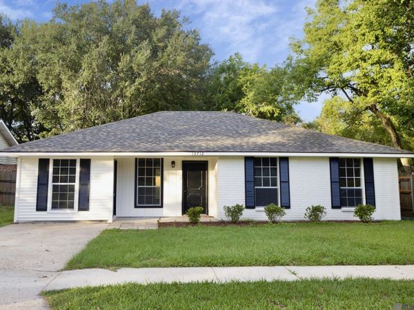 13712 Basin Ct, Baton Rouge, LA 70810