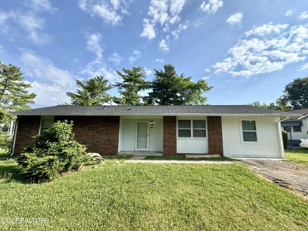 1617 Henrietta Ave Ave, Knoxville, TN 37915