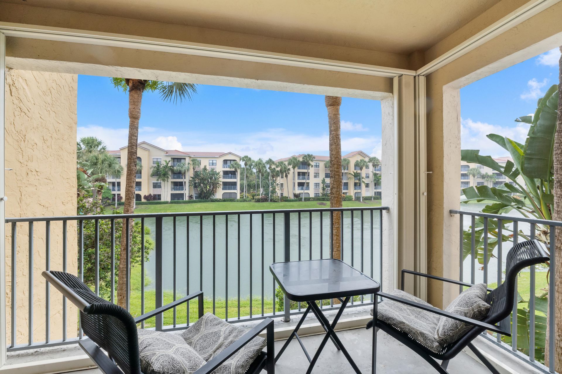 800 Uno Lago Drive, Unit 204, Juno Beach, FL 33408 Photo