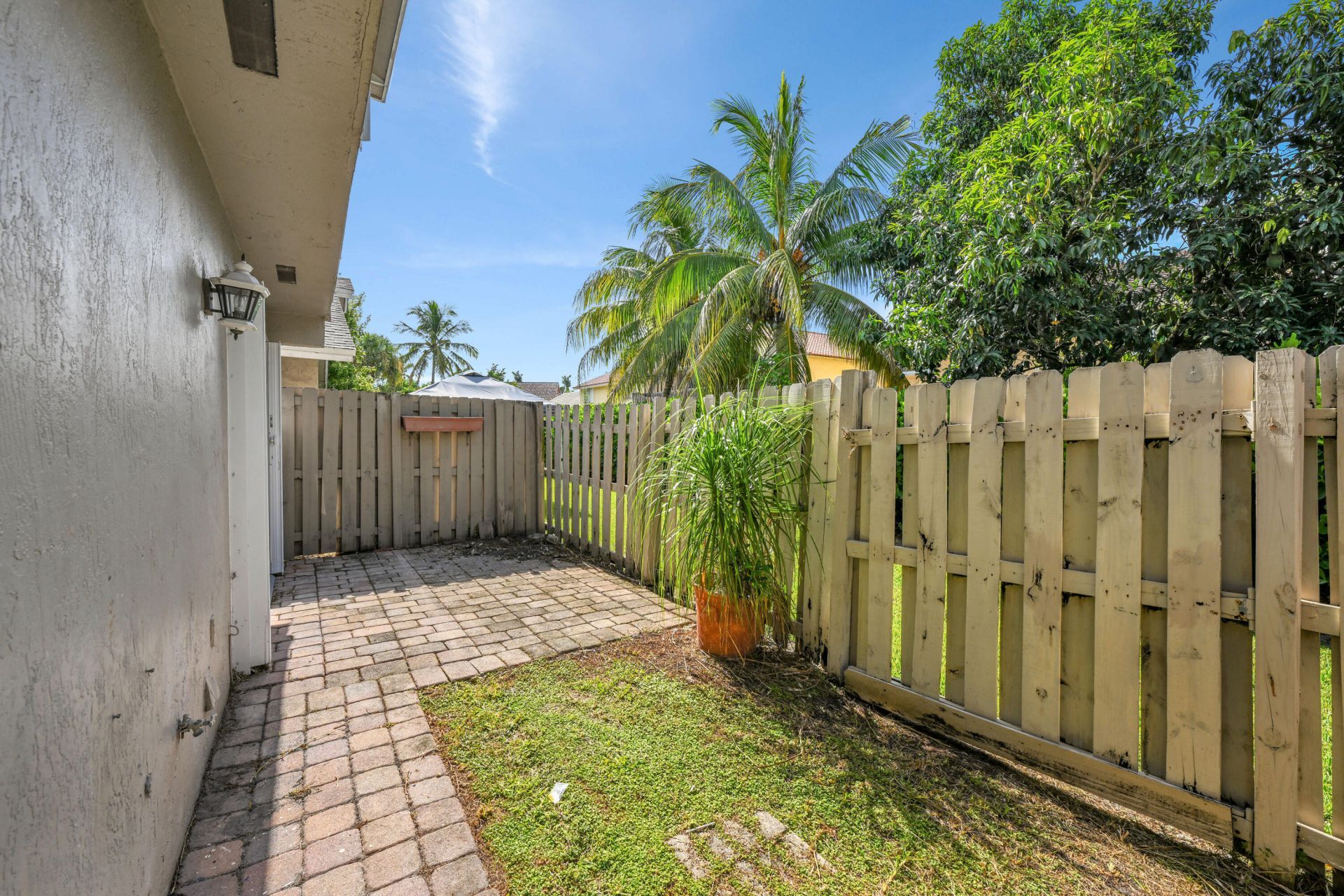 12152 NW 36th Place, Sunrise, FL 33323 Photo