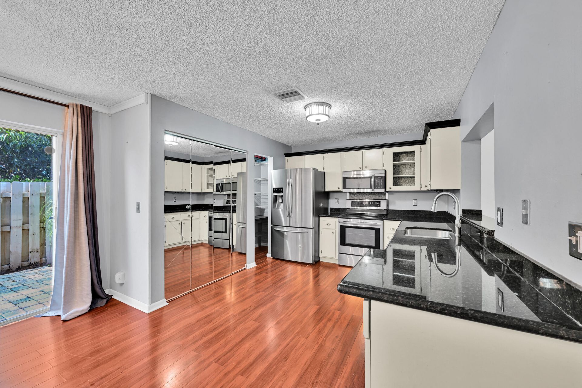 12152 NW 36th Place, Sunrise, FL 33323 Photo