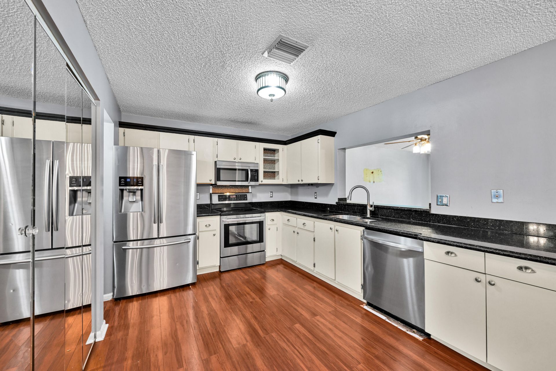 12152 NW 36th Place, Sunrise, FL 33323 Photo