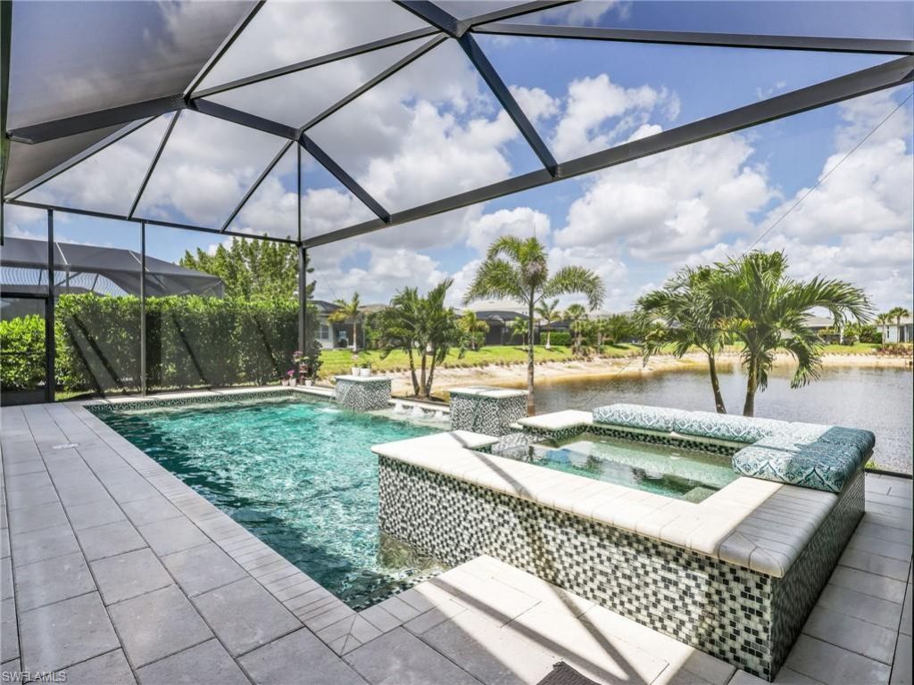 9257 Cayman Dr , Naples, FL 34114 Photo
