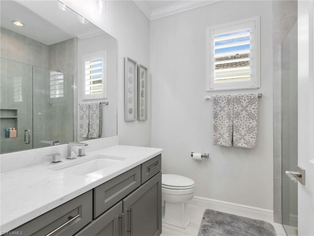 9257 Cayman Dr , Naples, FL 34114 Photo