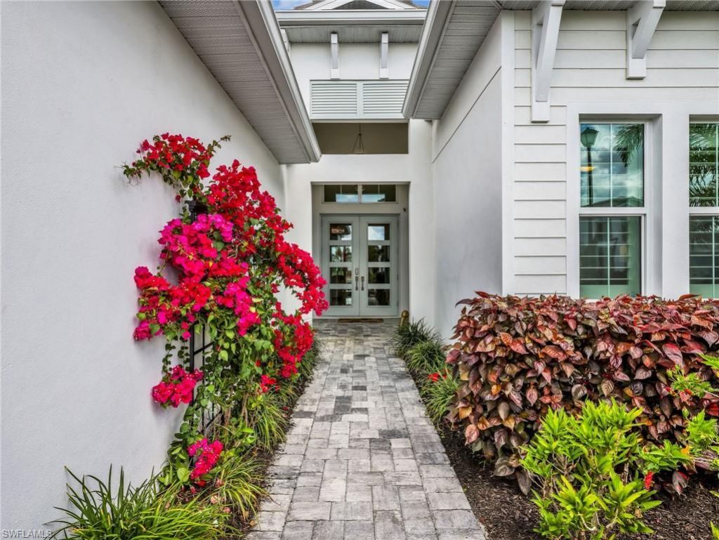 9257 Cayman Dr , Naples, FL 34114 Photo