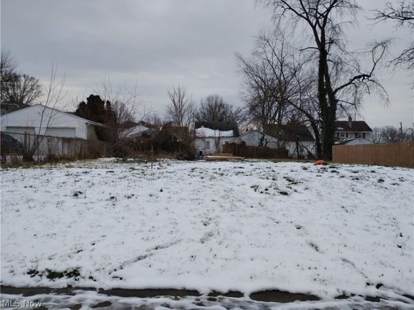 764 Harrison Avenue , Akron, OH 44314