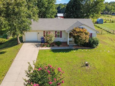 465 W Coleman Road, Science Hill, KY 42553