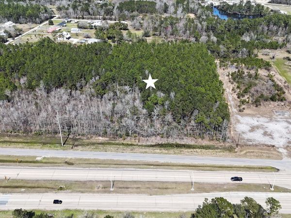Us-90 , Waveland, MS 39576
