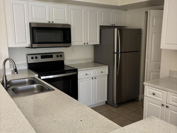 3870 LYONS Road, Unit 305-8, Coconut Creek, FL 33073
