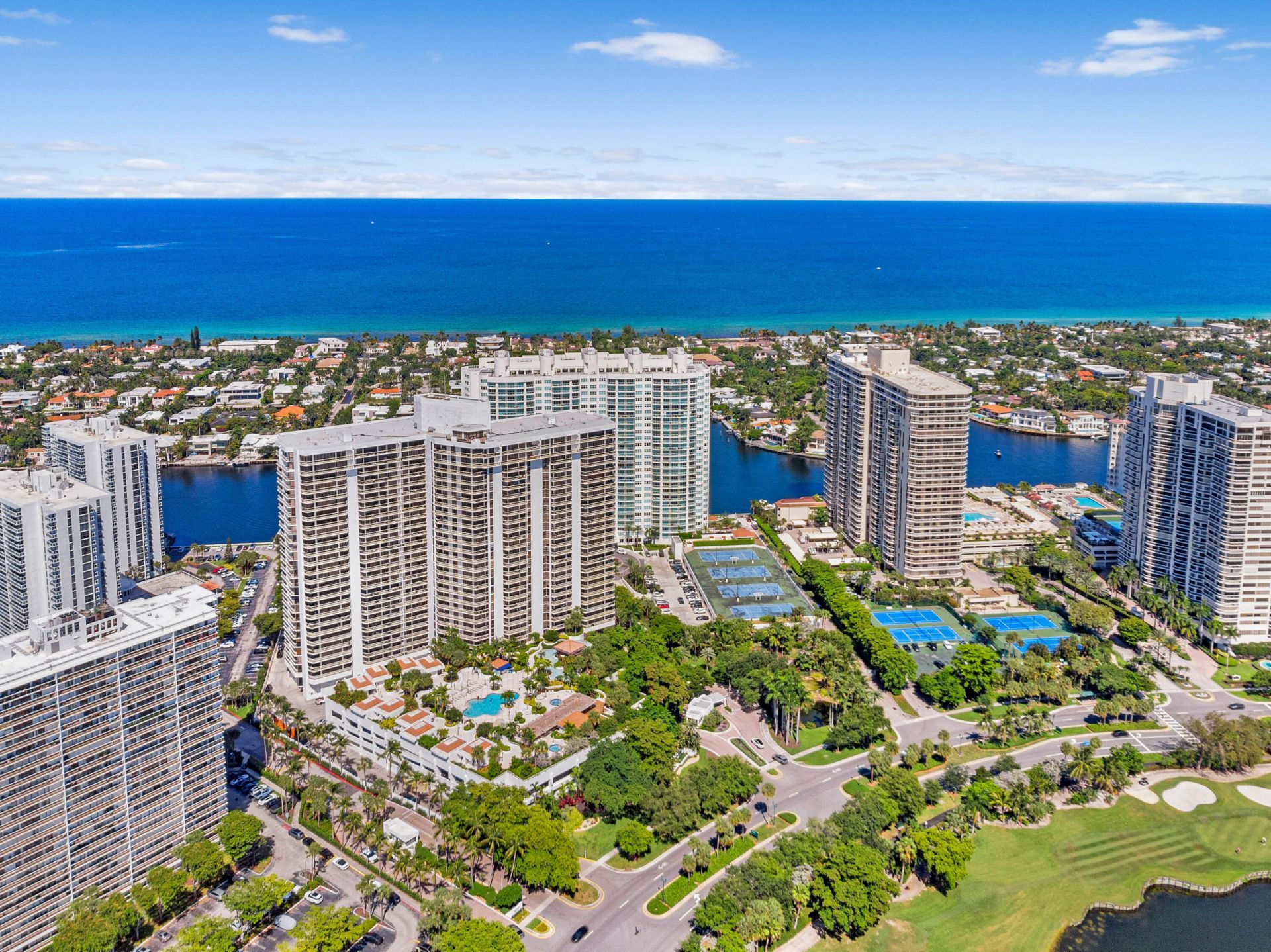 3701 N Country Club Drive, Unit 404, Aventura, FL 33180 Photo