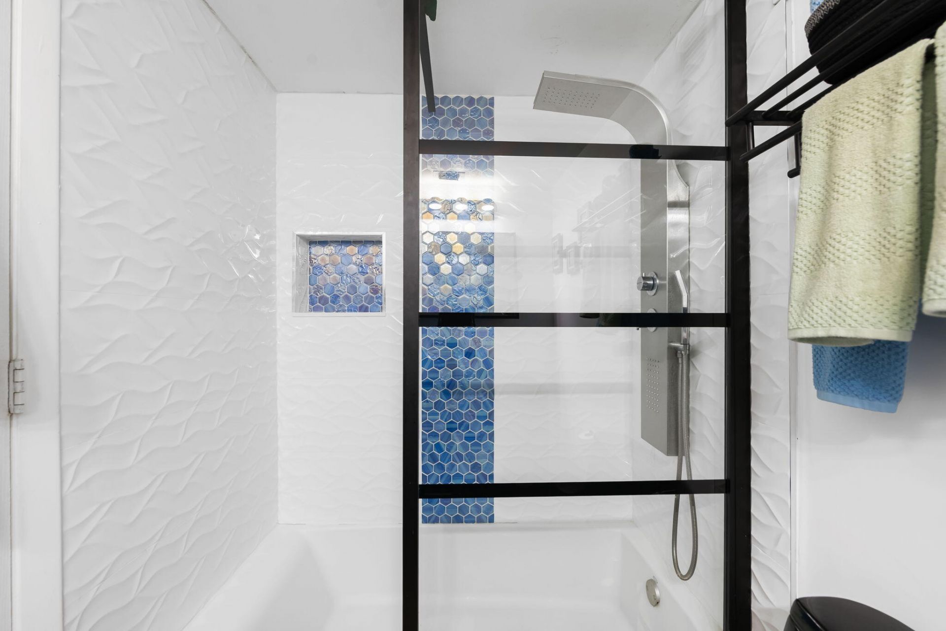 2029 N Ocean Boulevard, Unit 403, Fort Lauderdale, FL 33305 Photo