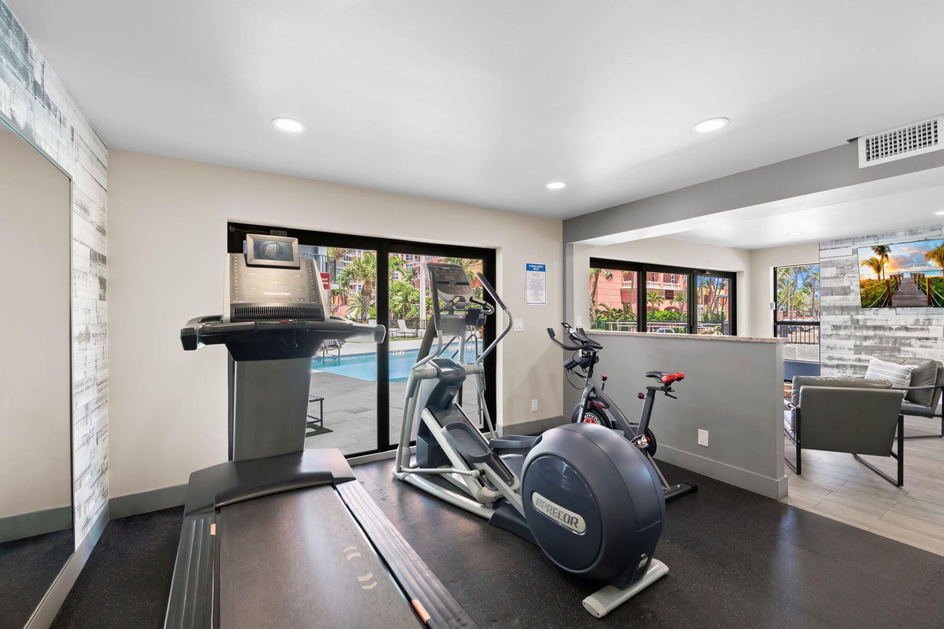 2029 N Ocean Boulevard, Unit 403, Fort Lauderdale, FL 33305 Photo