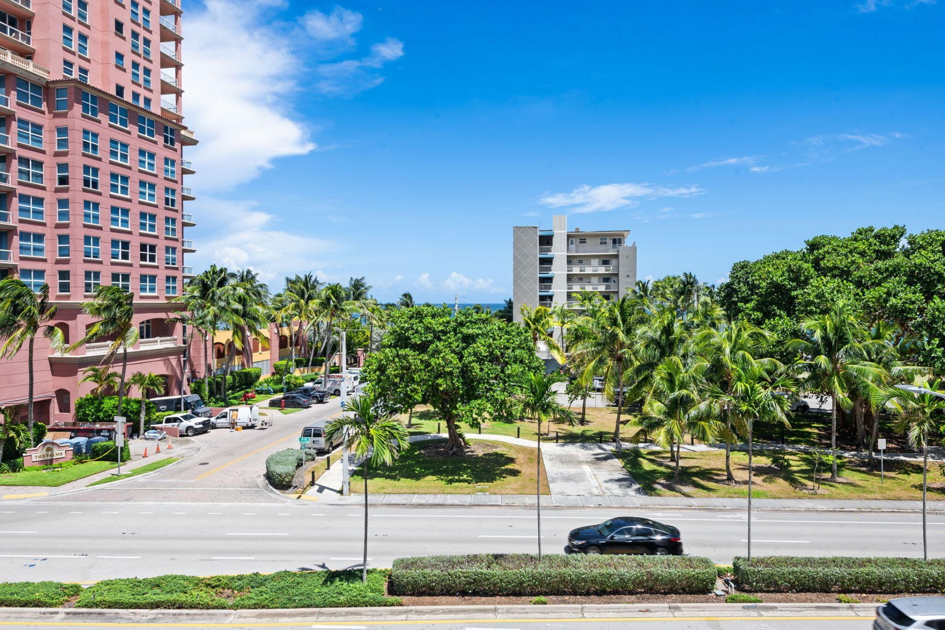 2029 N Ocean Boulevard, Unit 403, Fort Lauderdale, FL 33305 Photo