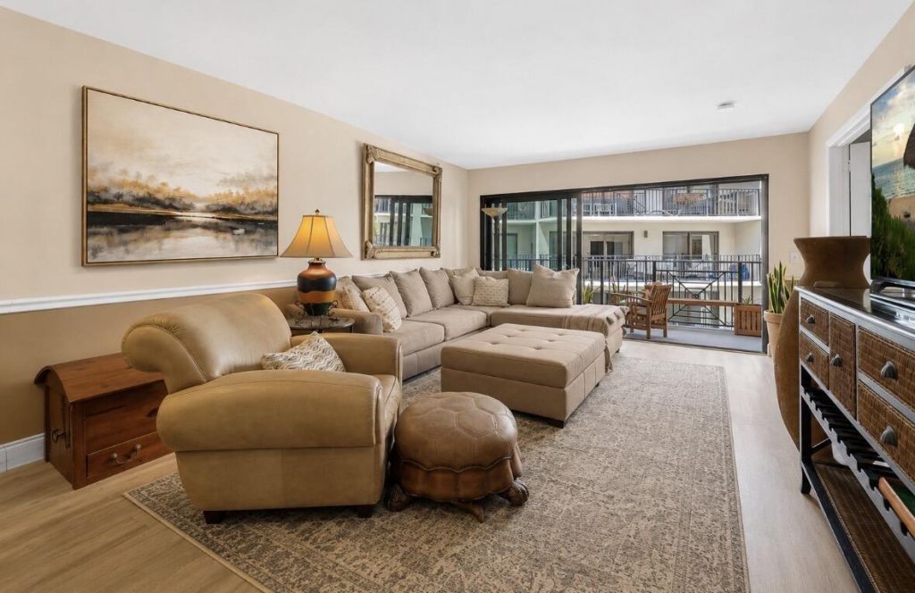 2029 N Ocean Boulevard, Unit 403, Fort Lauderdale, FL 33305 Photo