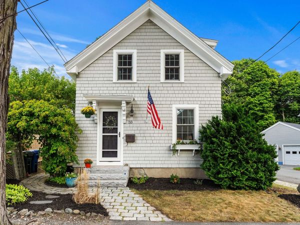 33 Putnam St, Danvers, MA 01923