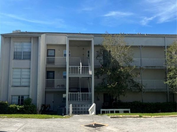 2625 STATE ROAD 590 , Unit 2832, CLEARWATER, FL 33759