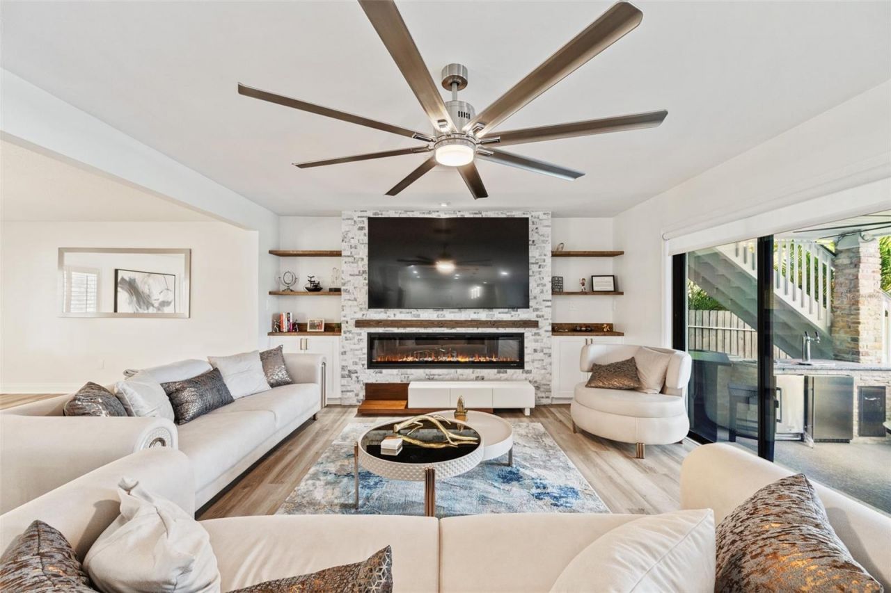 4213 Deepwater Lane, Tampa, FL 33615 Photo