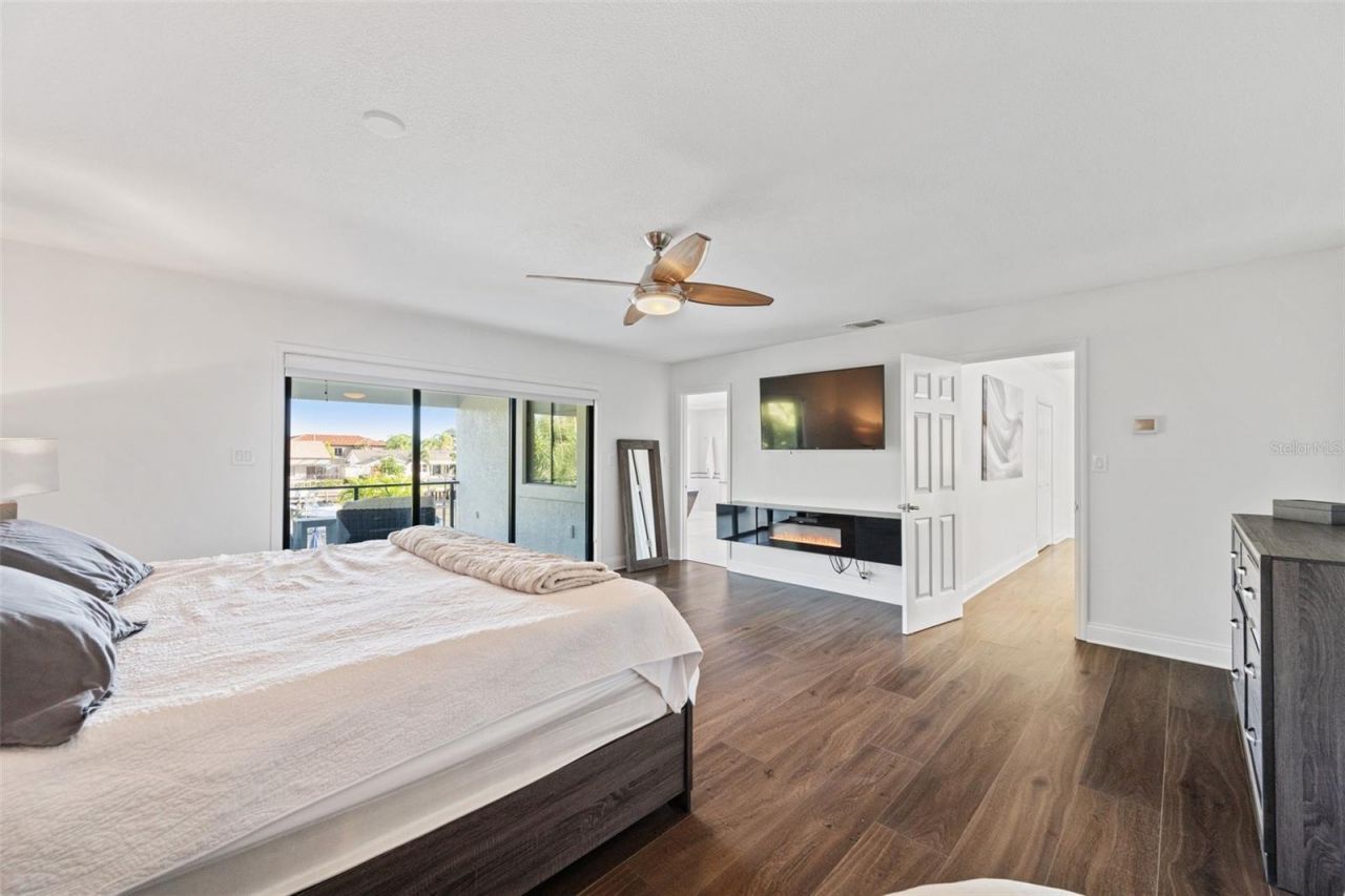 4213 Deepwater Lane, Tampa, FL 33615 Photo