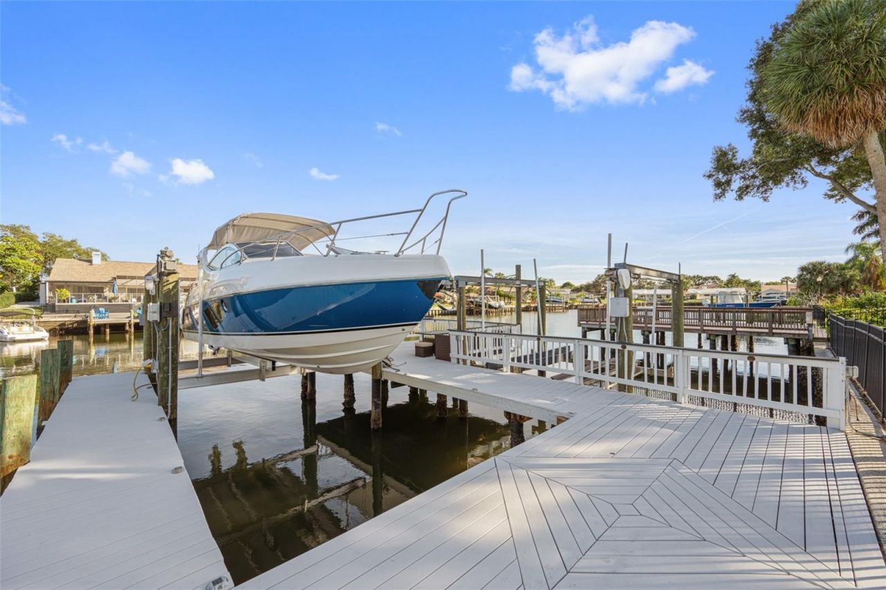 4213 Deepwater Lane, Tampa, FL 33615 Photo