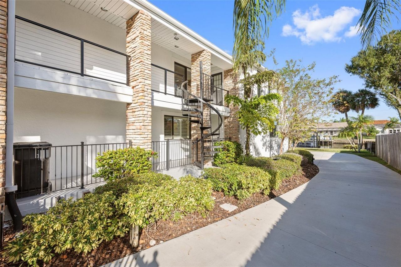 4213 Deepwater Lane, Tampa, FL 33615 Photo